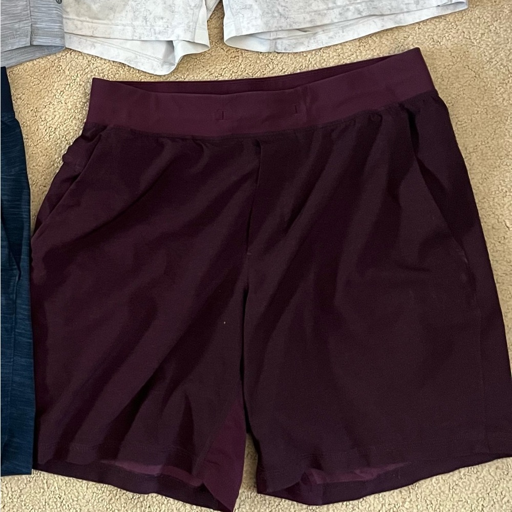 Men’s Lululemon THE shorts Linerless 7” inseam Medium